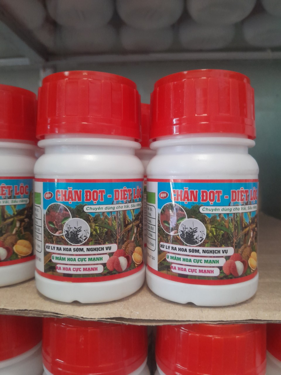 Phan bon vi luong diệt hoa lộc chặn đọt 100ml