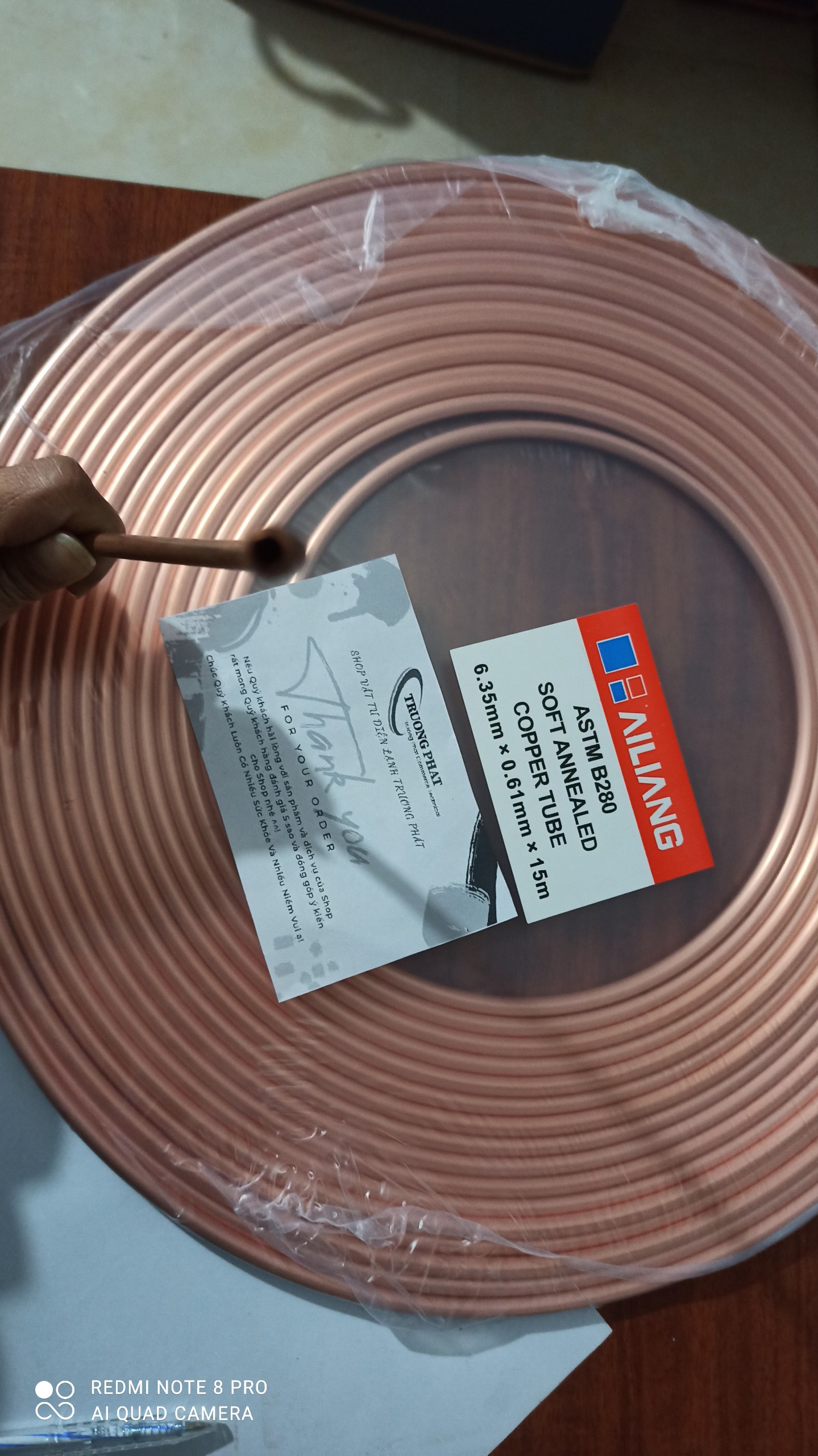 Ống Đồng Máy Lạnh Phi 6,35 đến Phi 15,88 Hailiang dày 0,61mm ( 1 mét )