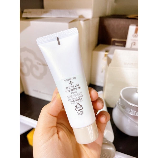 Set sữa rửa mặt whoo trắng 180ml tặng tuýp 40ml