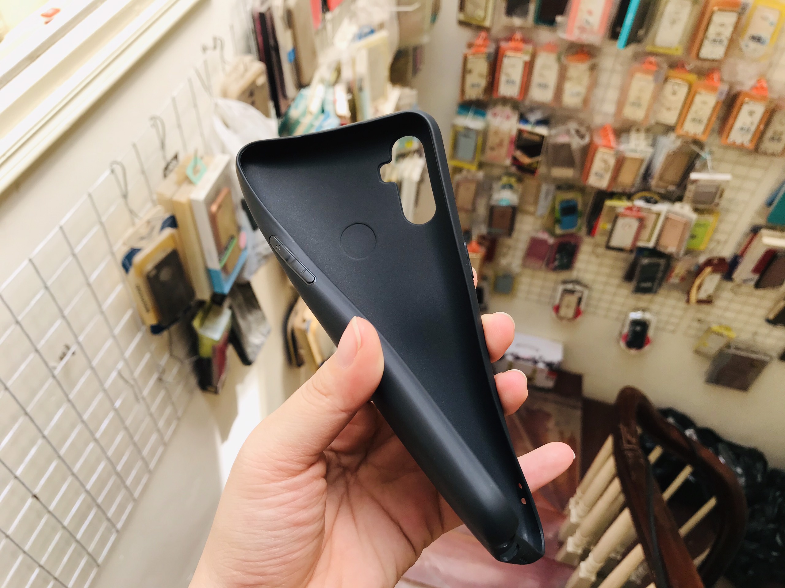 Ốp dẻo đen chống bẩn cho Samsung A11