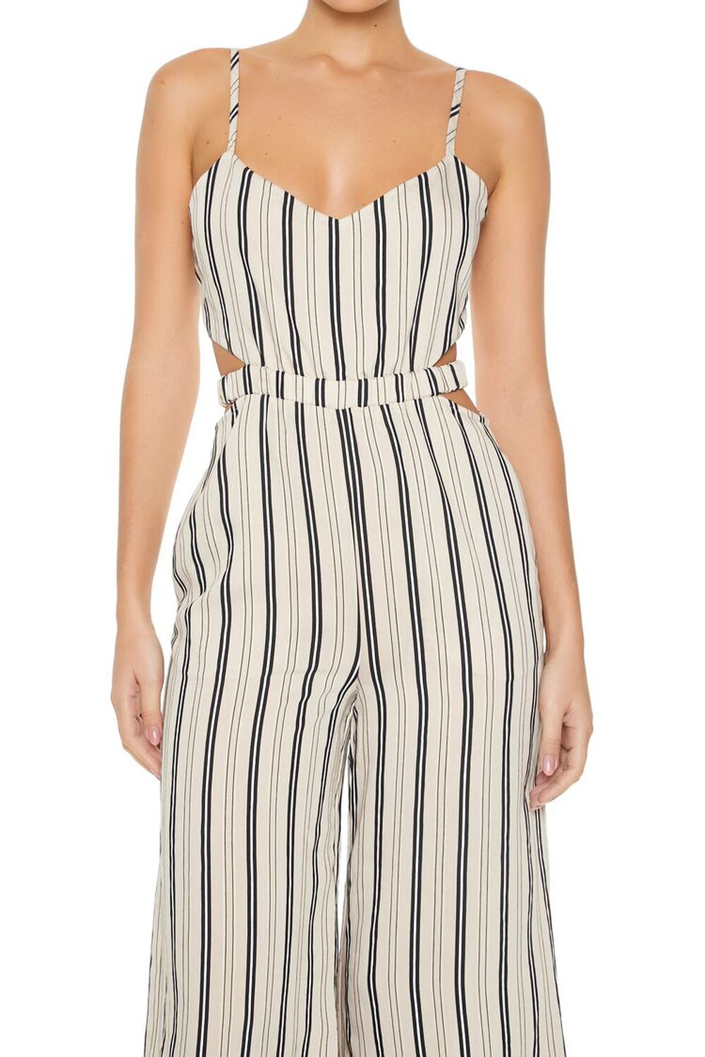 Jumpsuit Ống Rộng Cutout