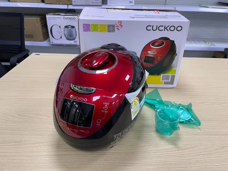 Nồi Cơm Áp Suất Điện Tử Cuckoo CRP-N0680SR (Nội Địa Hàn)