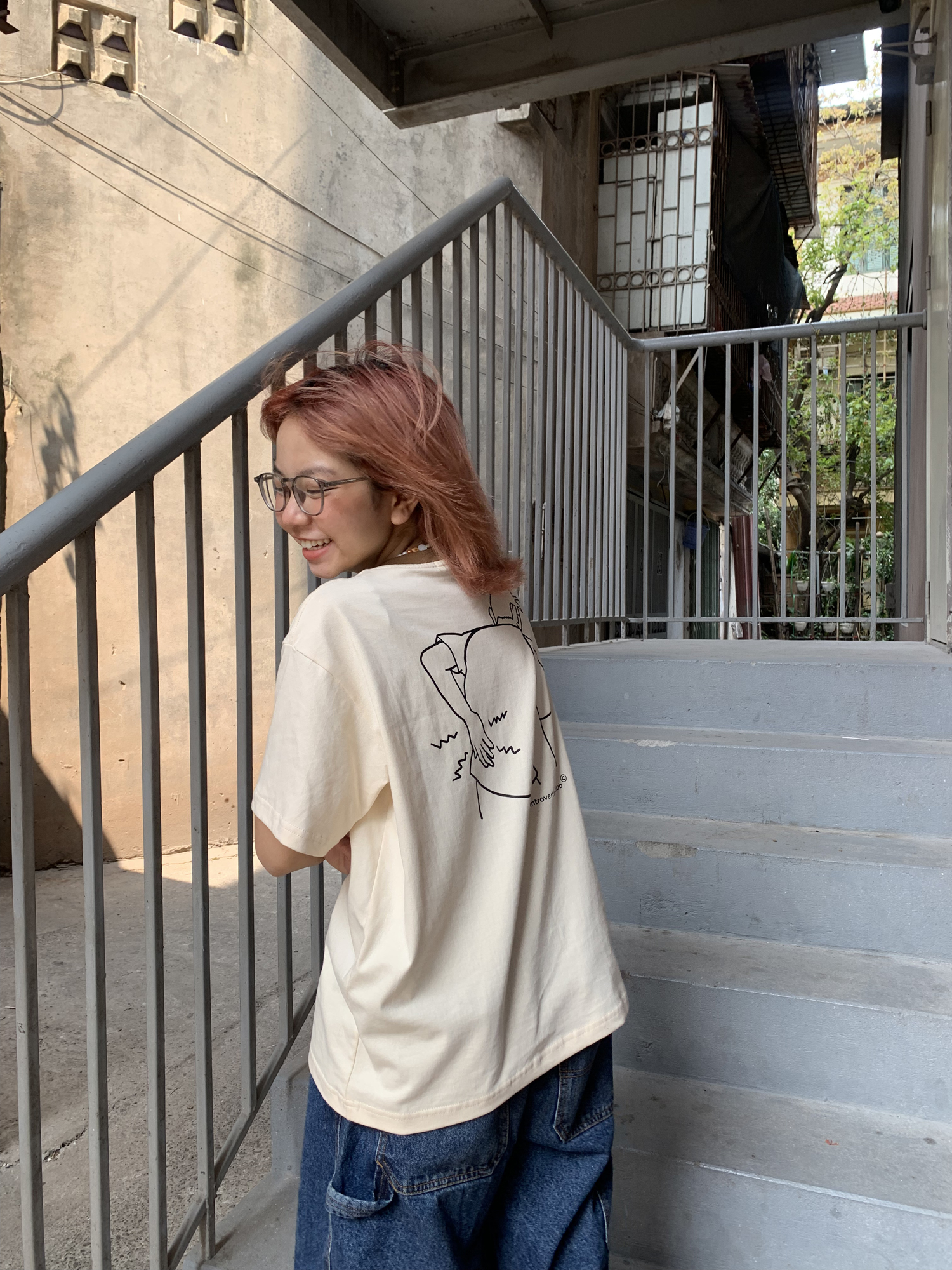 Áo thun Back Hurts Generation - Cream - Introvert Boy Club
