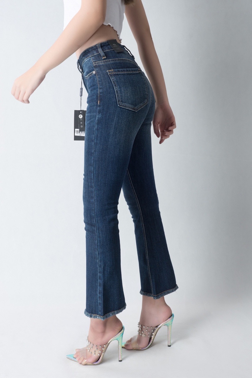 Quần Jean nữ ống loe 9 tấc