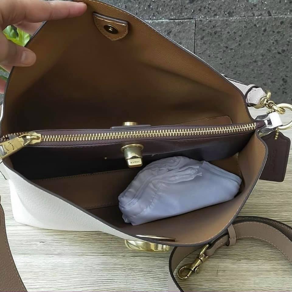 Túi xách Coach đeo vai và đeo chéo dành cho nữ