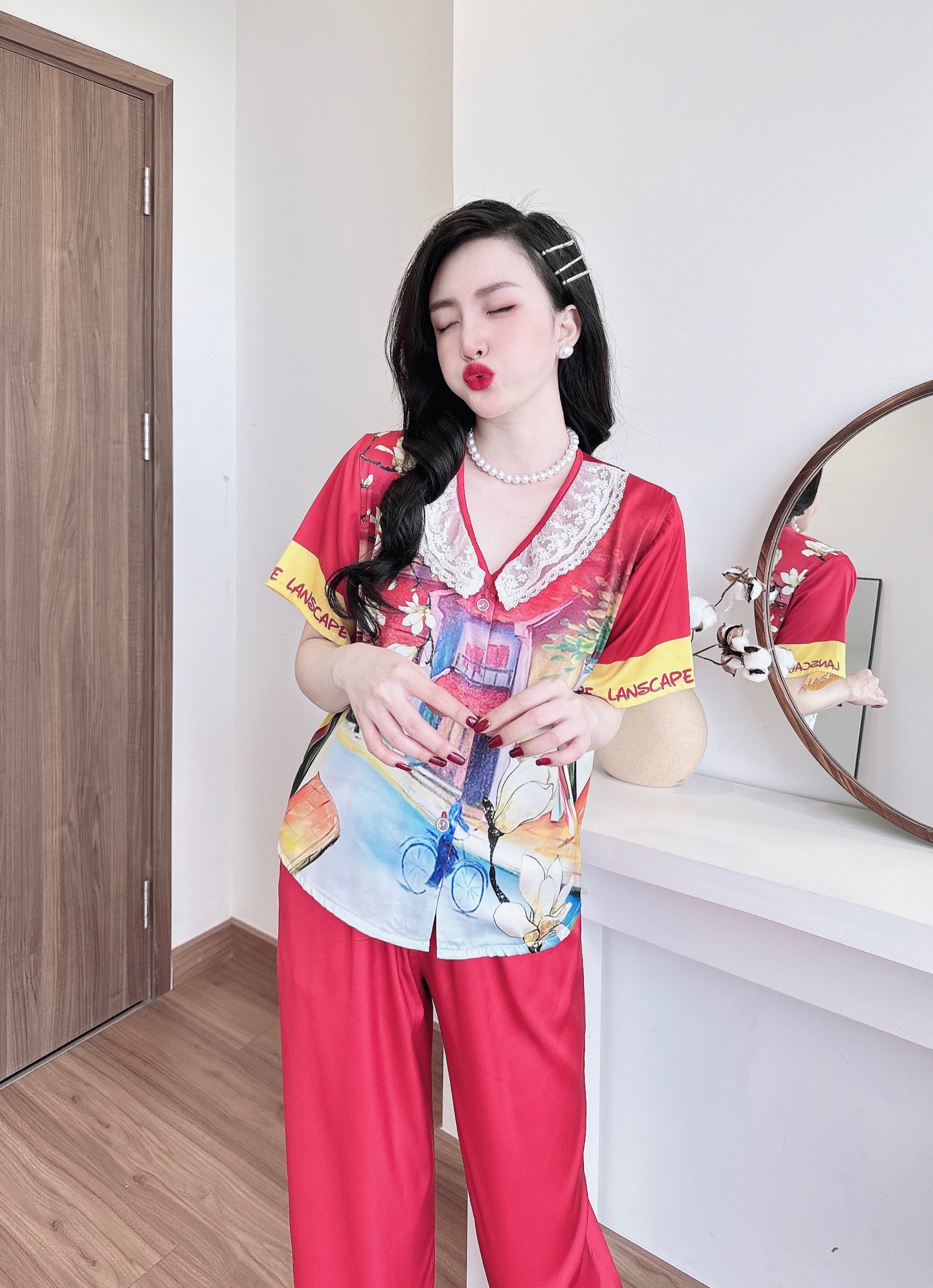 BỘ LỤA TAY NGẮN QUẦN DÀI CỔ PHỐI REN ĐẸP