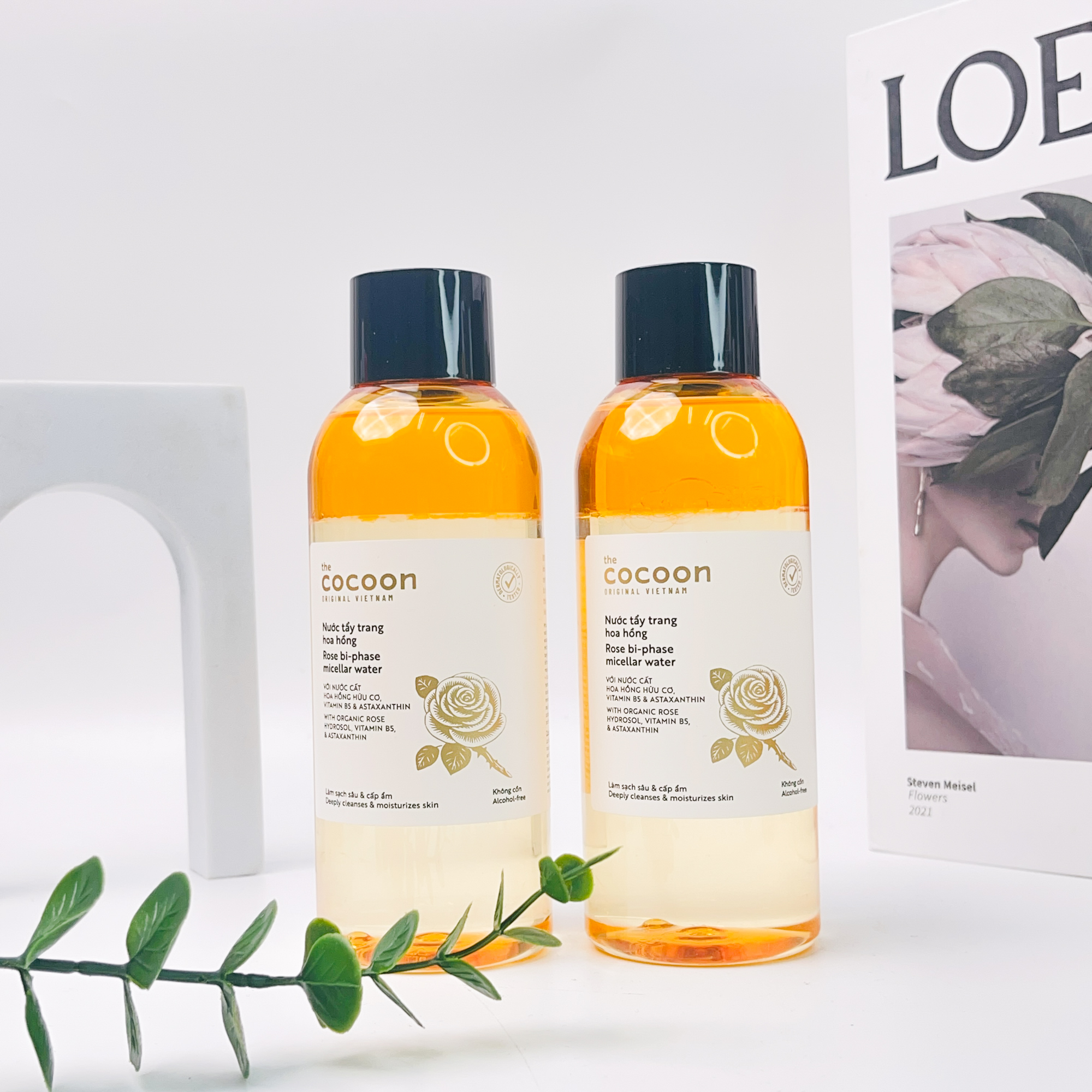 Nước tẩy trang hoa hồng Cocoon tẩy sạch makeup & cấp ẩm 310ml Duduhouse