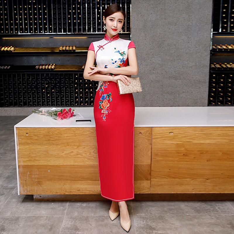 Sườn xám Lụa dài có hinh thât