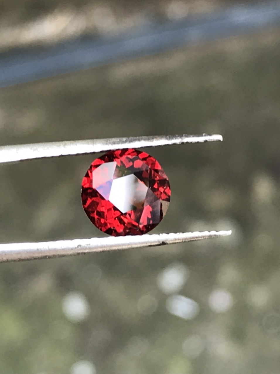 [HCM] Đá garnet tự nhiên (kt 8 mm)