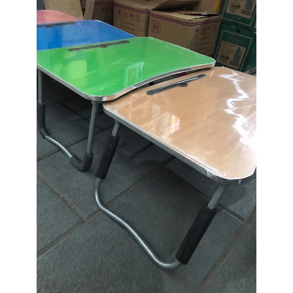Bàn học gấp gọn có khe cắm