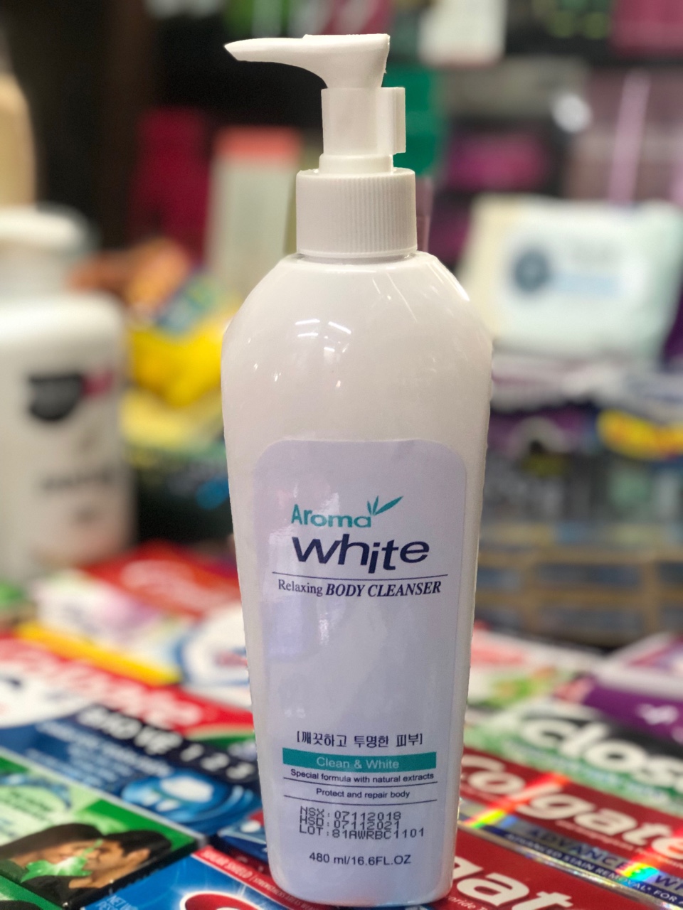 Sữa tắm trắng Aroma white ralaxing body cleanser 480ml