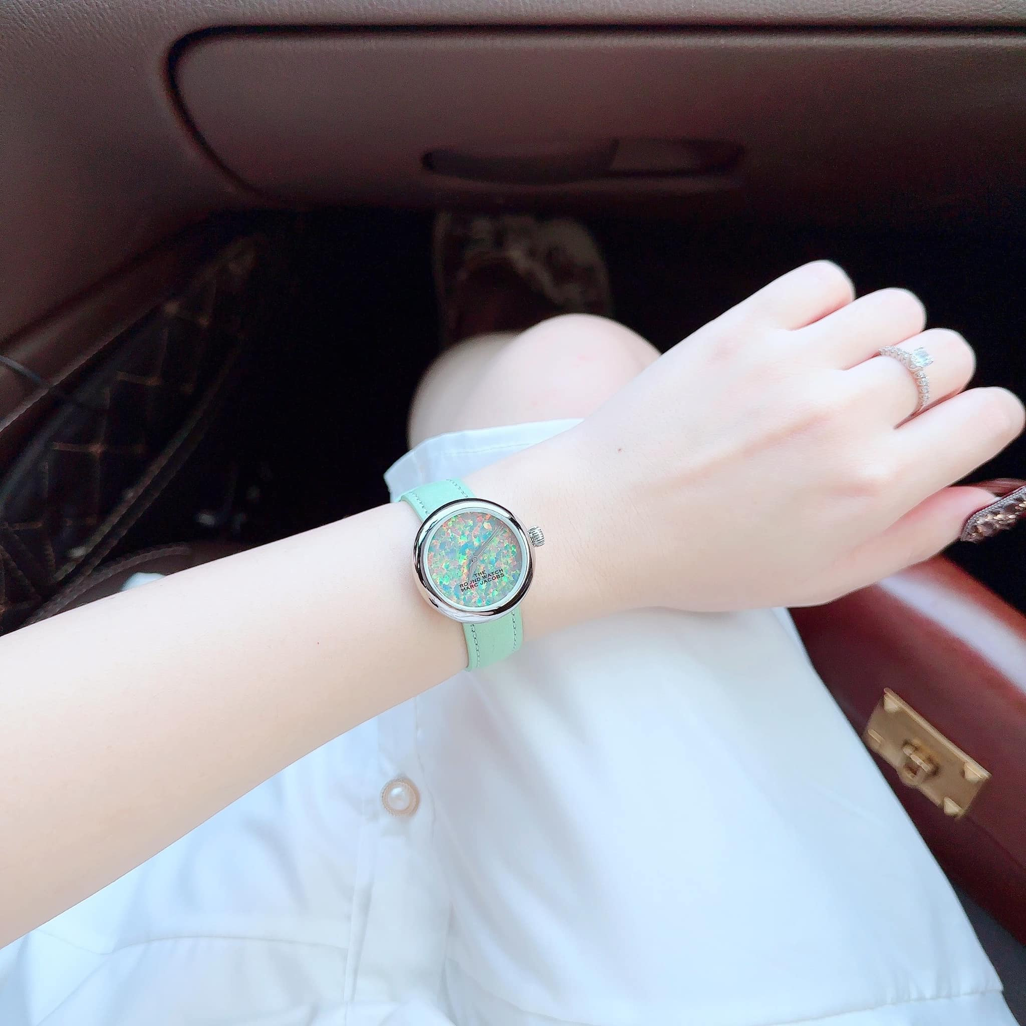 ĐỒNG HỒ NỮ HIỆU MARC JACOBS MJ0120179285 CHÍNH HÃNG