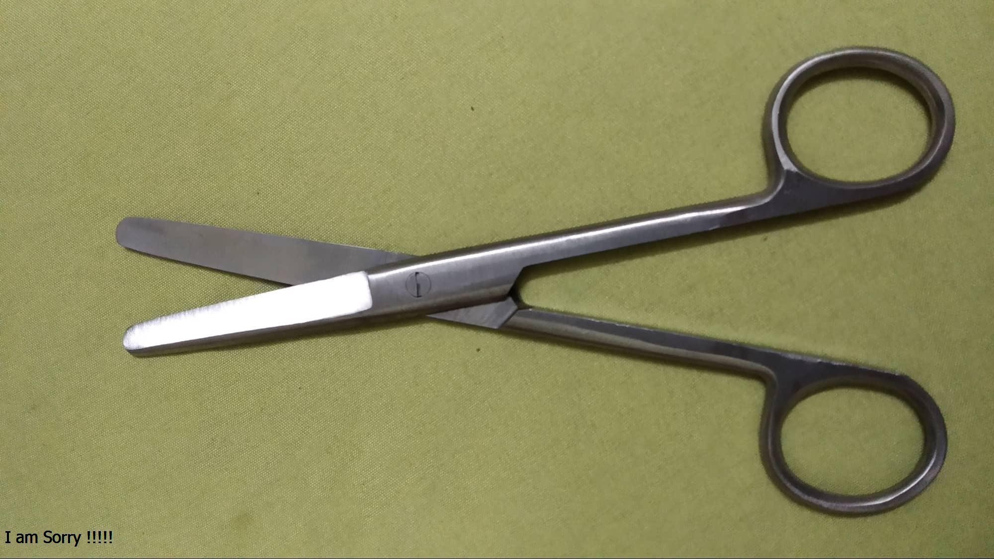 Kéo y tế thẳng tù Pakistan 20cm