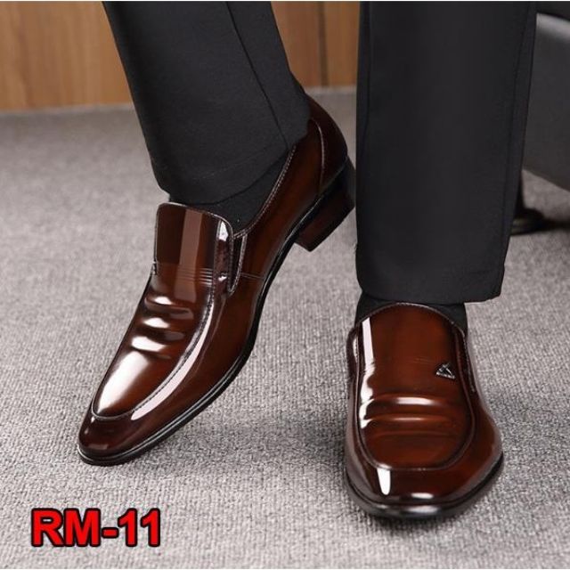 HOT--Chính hãng giày REEHEMES đẹp chuẩn