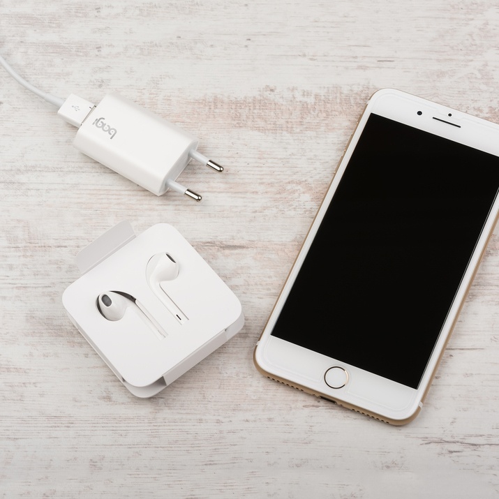 [HCM]CỦ SẠC DẸP VÀ CÁP 1M SẠC NHANH CHO IPHONEIPAD - BAGI CB-I51Z