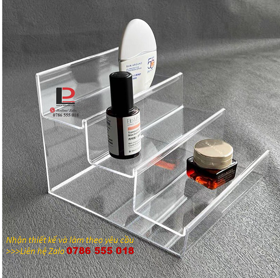 Kệ bậc thang trưng bày sản phẩm 3 tầng