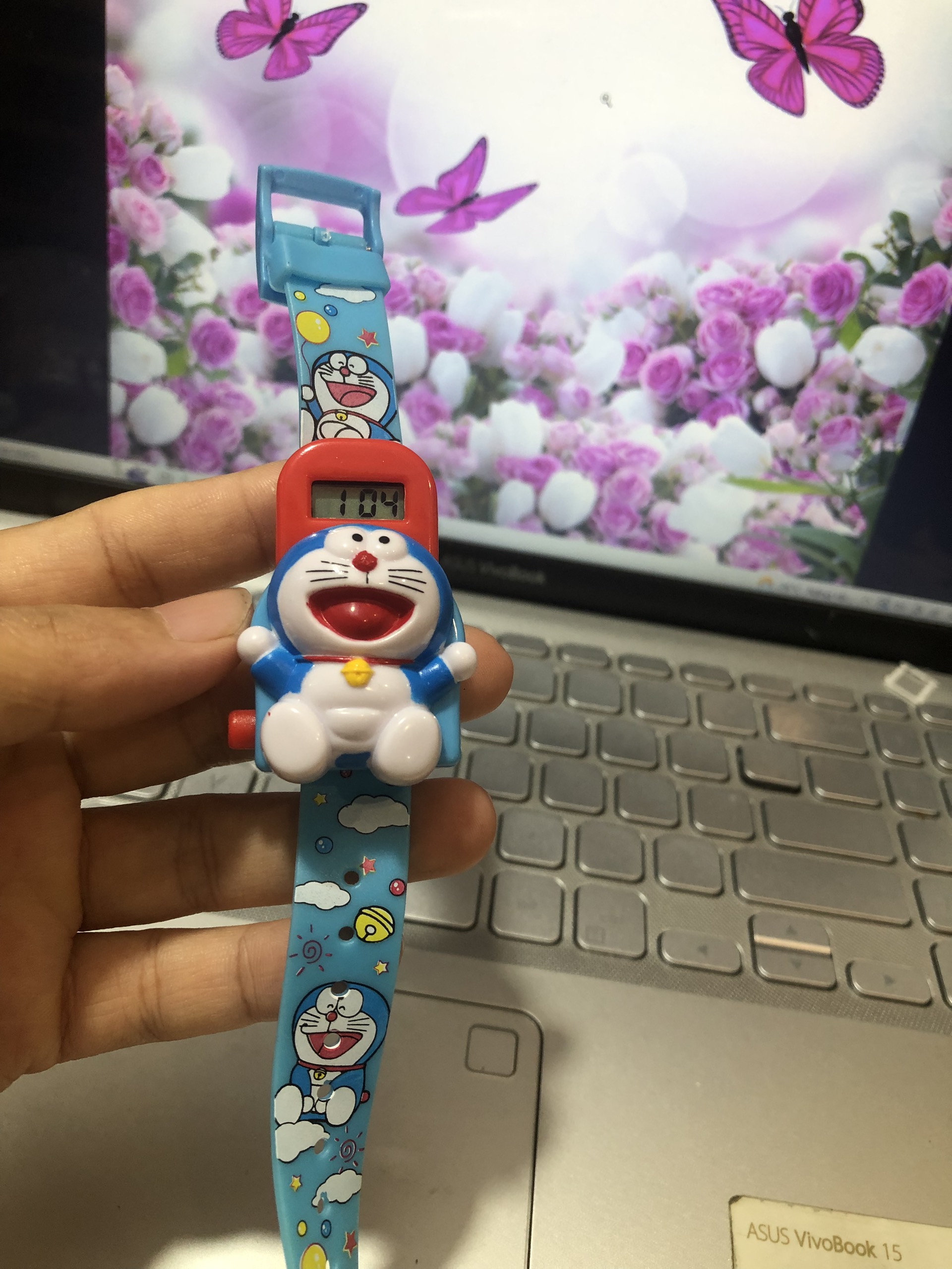 Đồng hồ hình doremon cho bé siêu cưng