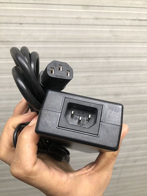 Switchinh Adapter nguồn 51V 1.25A