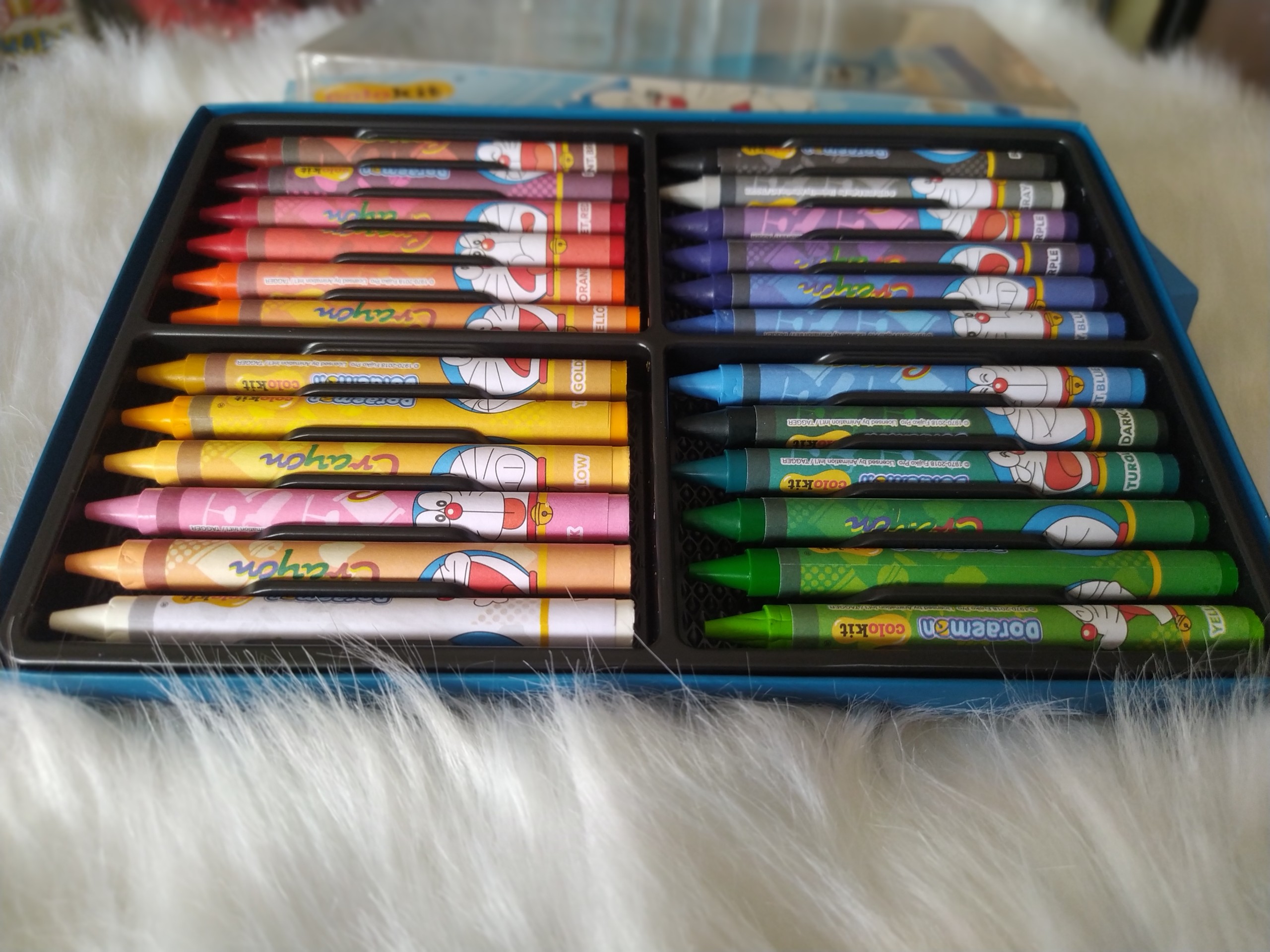 Sáp màu Doraemon 24 màu Colokit | CR-C06,C05,C04/DO