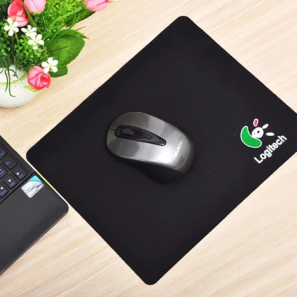 Miếng lót chuột T1 kích thước 25x30cm.