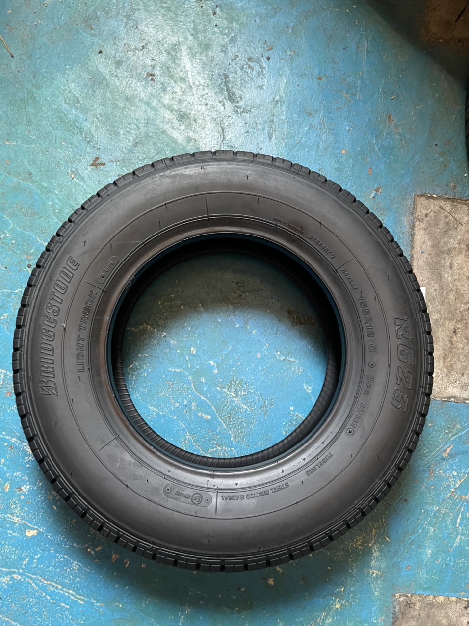 Lốp Bridgestone 155R12C R623