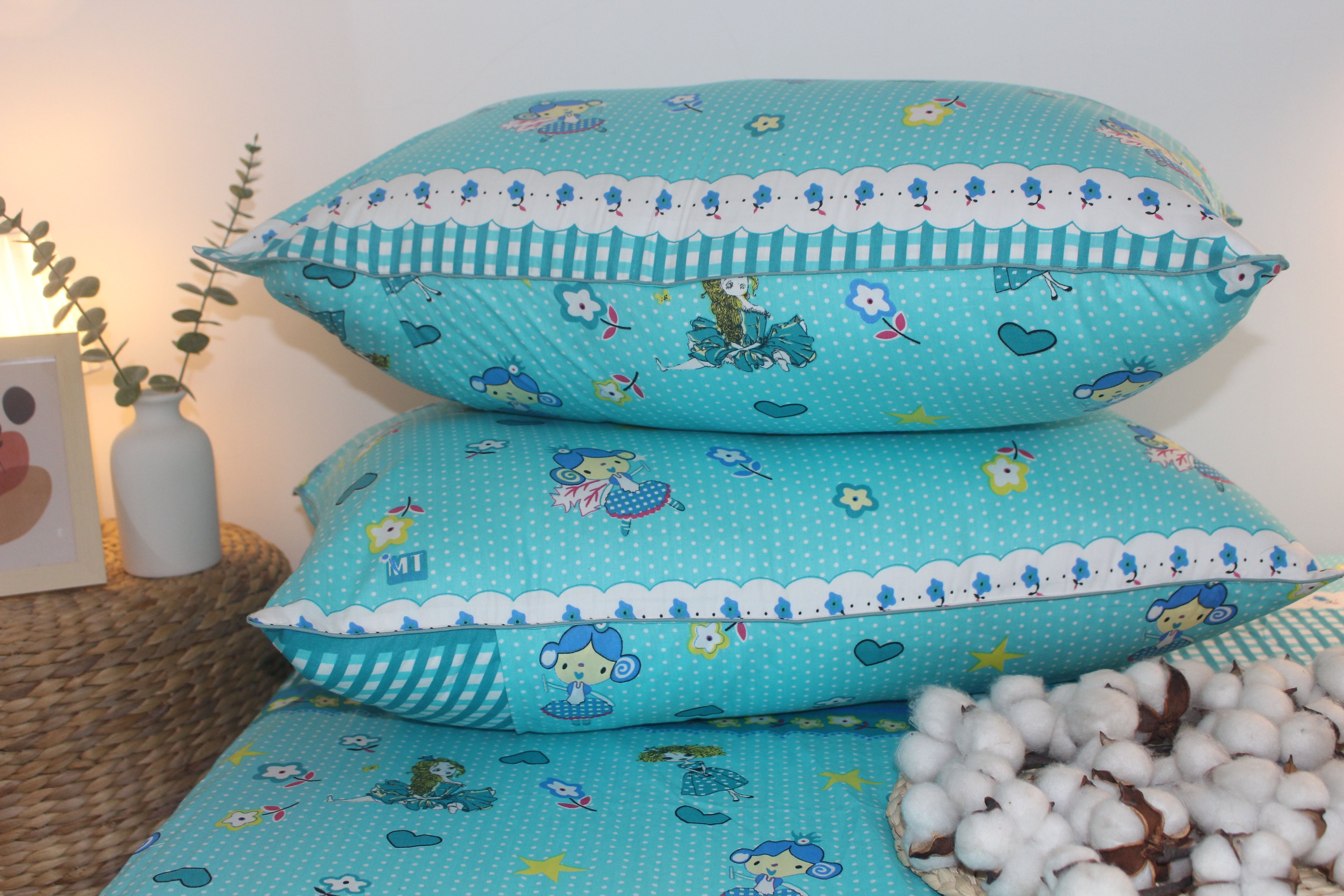 Gối Nằm Kèm Ruột Bông Chất Liệu Poly Cotton