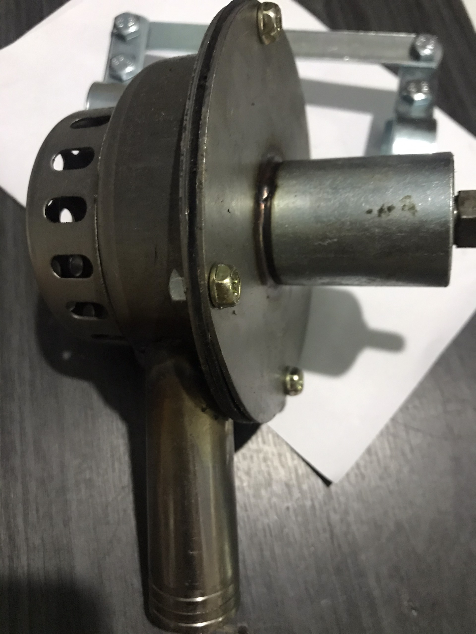 ĐẦU BƠM NƯỚC INOX GẮN MÁY CẮT CỎ. 8 LY - 10 LY