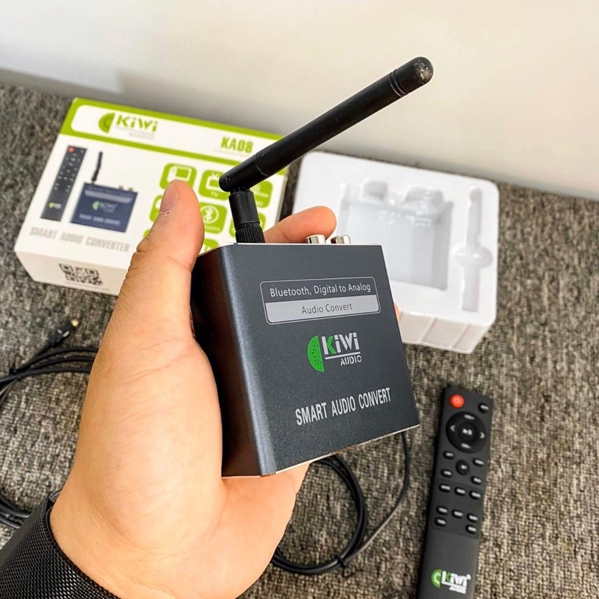 KIWI KA08 - Bộ chuyển quang chuyên dụng cho tivi đời mới để đưa nhạc từ tivi ra Amply, loa (cổng quang ra av)