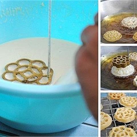 Bộ 4 Khuôn Bánh Nhúng Đủ Mẫu