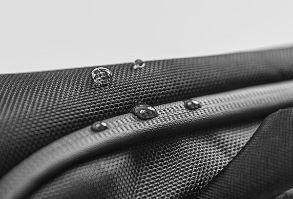 TÚI ĐEO CHÉO TOMTOC EXPLORER SLING BAG- BLACK (14 INCH)