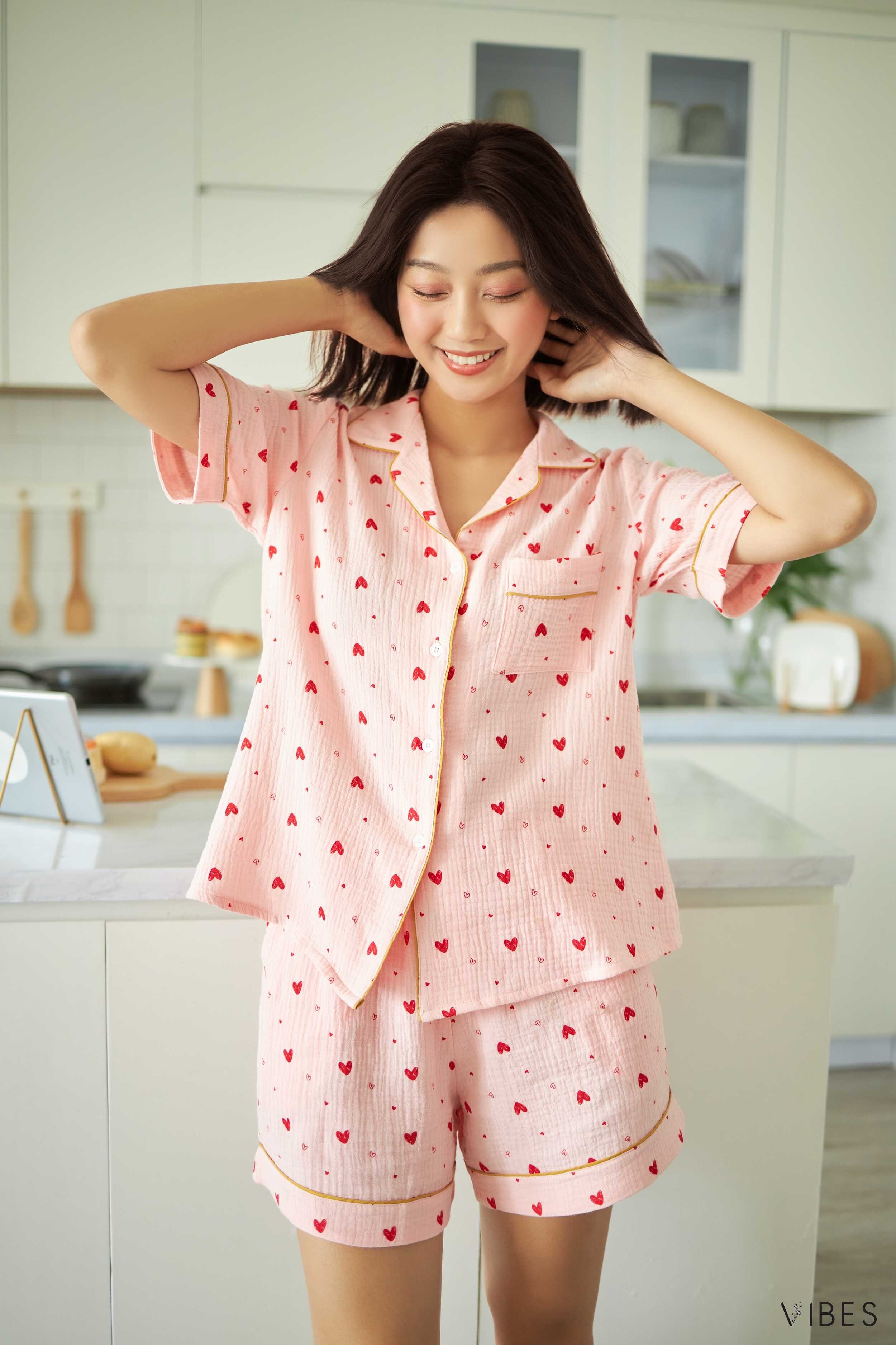 VIBES Đồ Bộ Pijama ngắn Bling Py Set