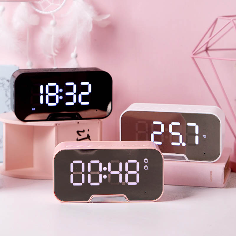 Loa Bluetooth Kiêm Đồng Hồ K10 Mặt Gương Hiển Thị Đèn Led - Giá Đỡ Điện Thoại - Đồng Hồ Báo Thức Chất Lượng Âm Thanh Cao Chống Ồn Và Tăng Cường Âm Bass