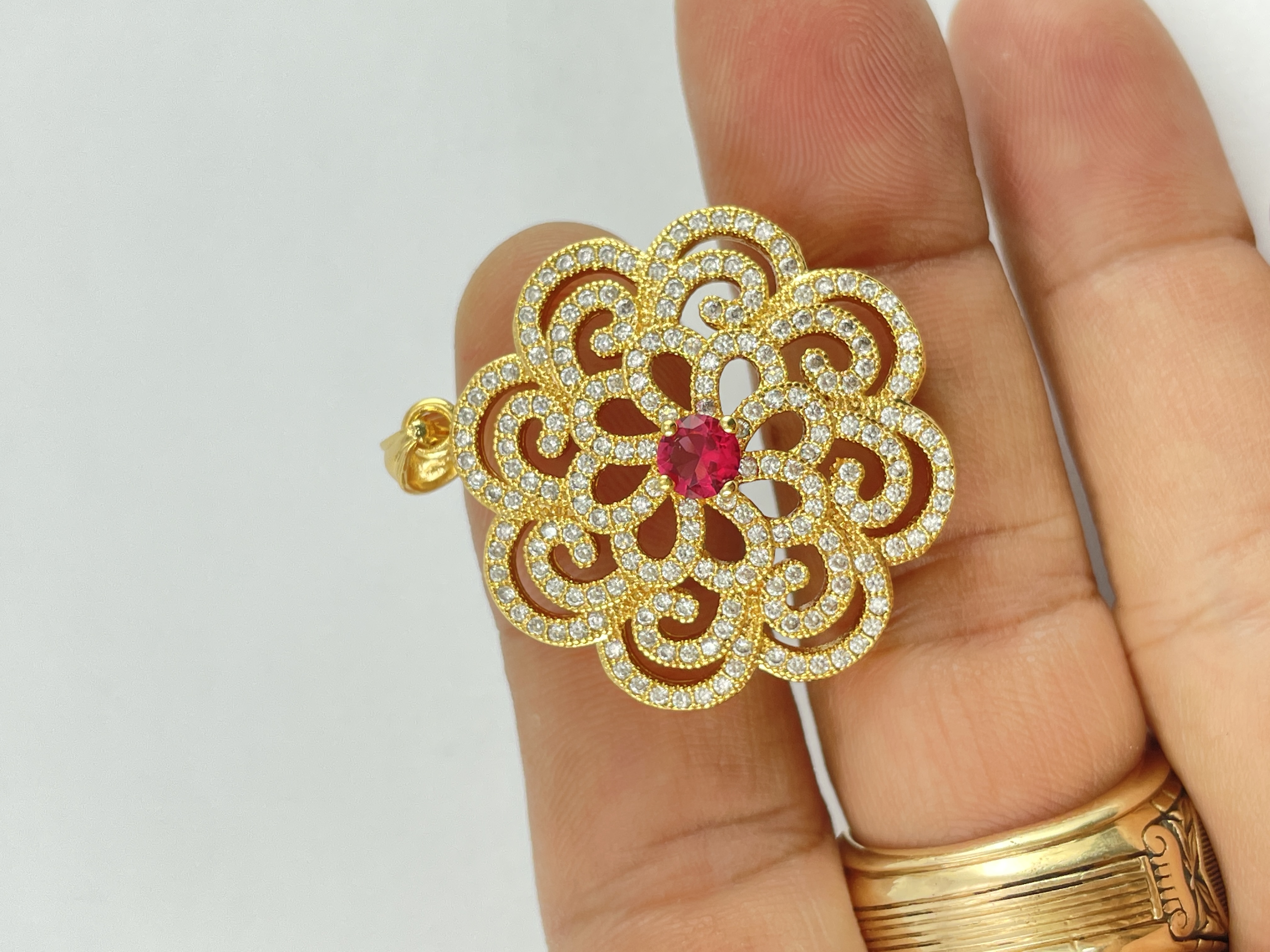 MẶT DÂY CHUYỀN NỮ MẠ VÀNG 18K CAO CẤP