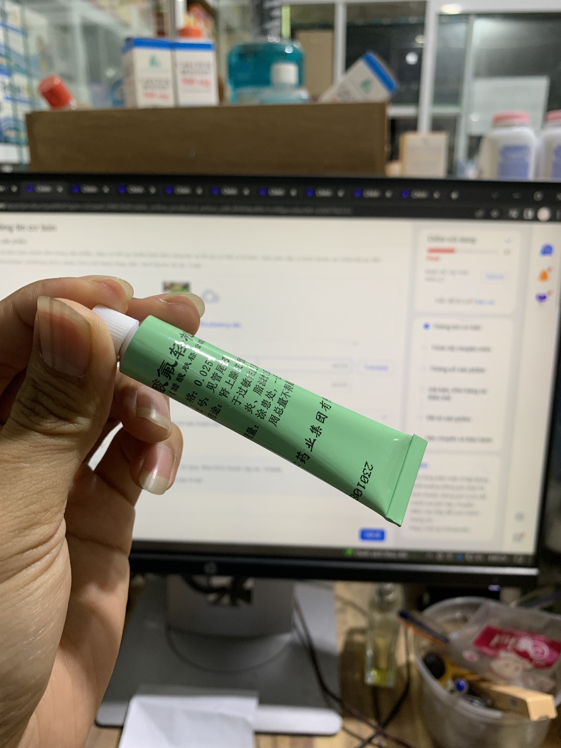 (lẻ 1 hộp) Kem Trắng Da Con Én 10g
