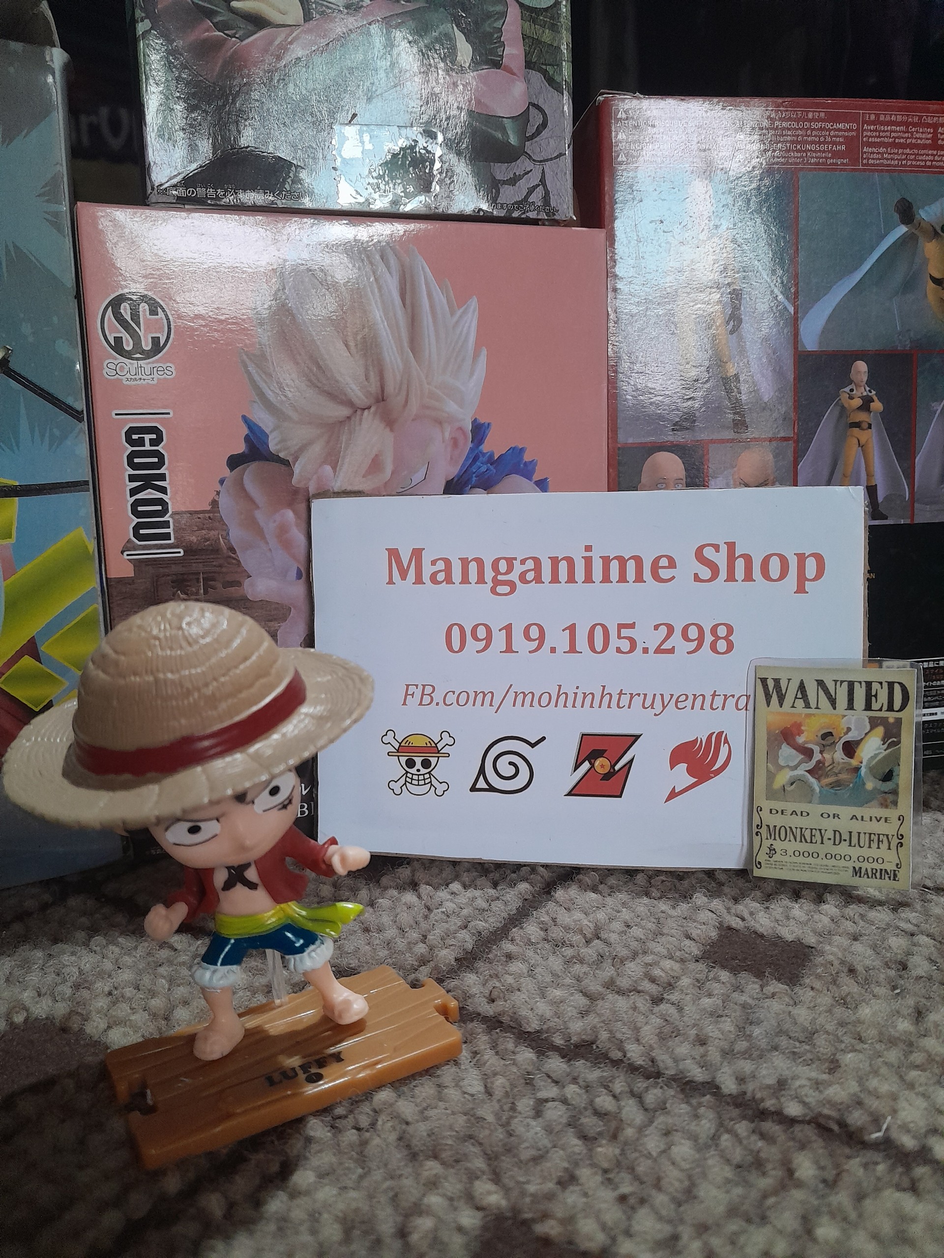 Luffy Chibi one piece figure model come with want card