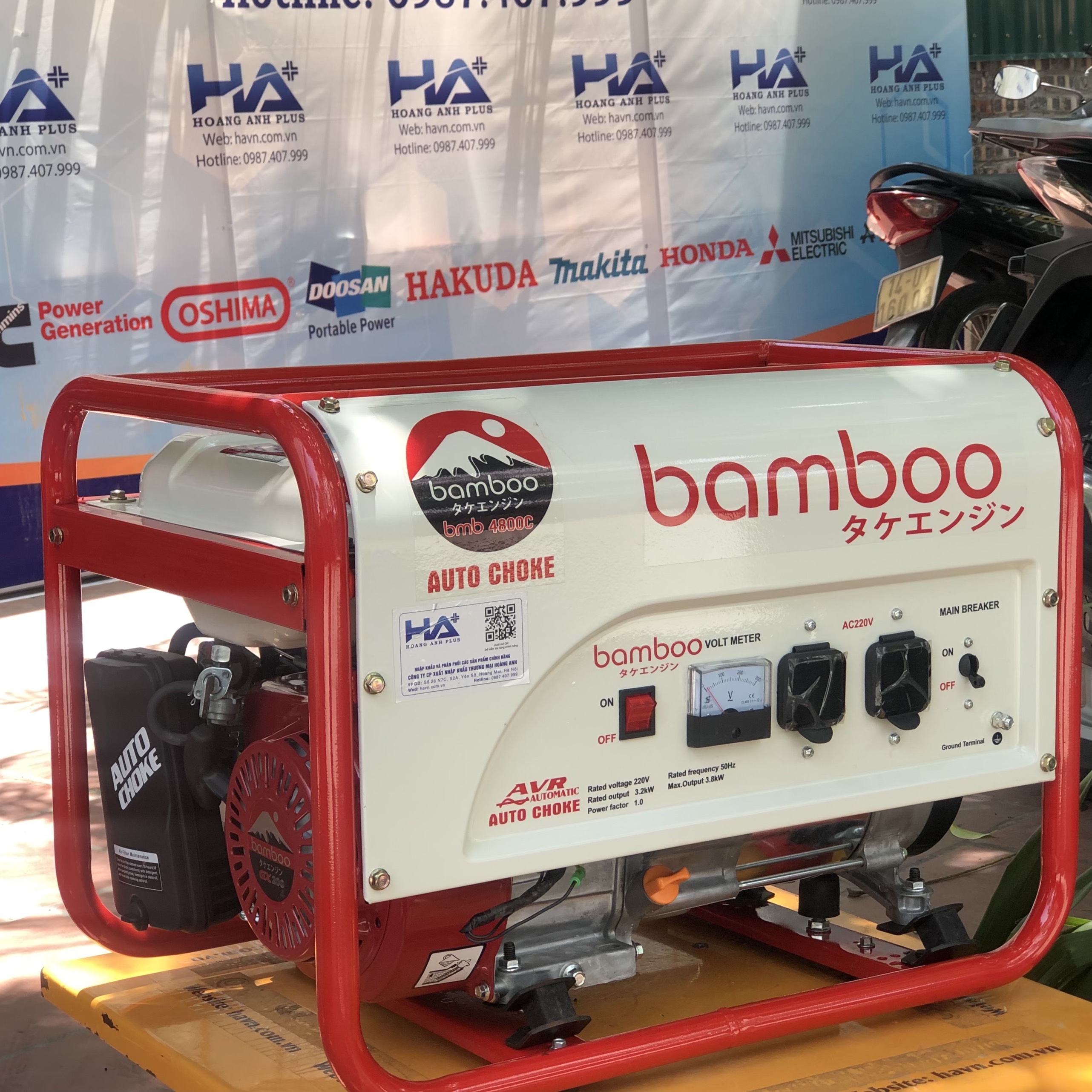 Máy Phát Điện Chạy Xăng 3.5kw Bamboo 4800C