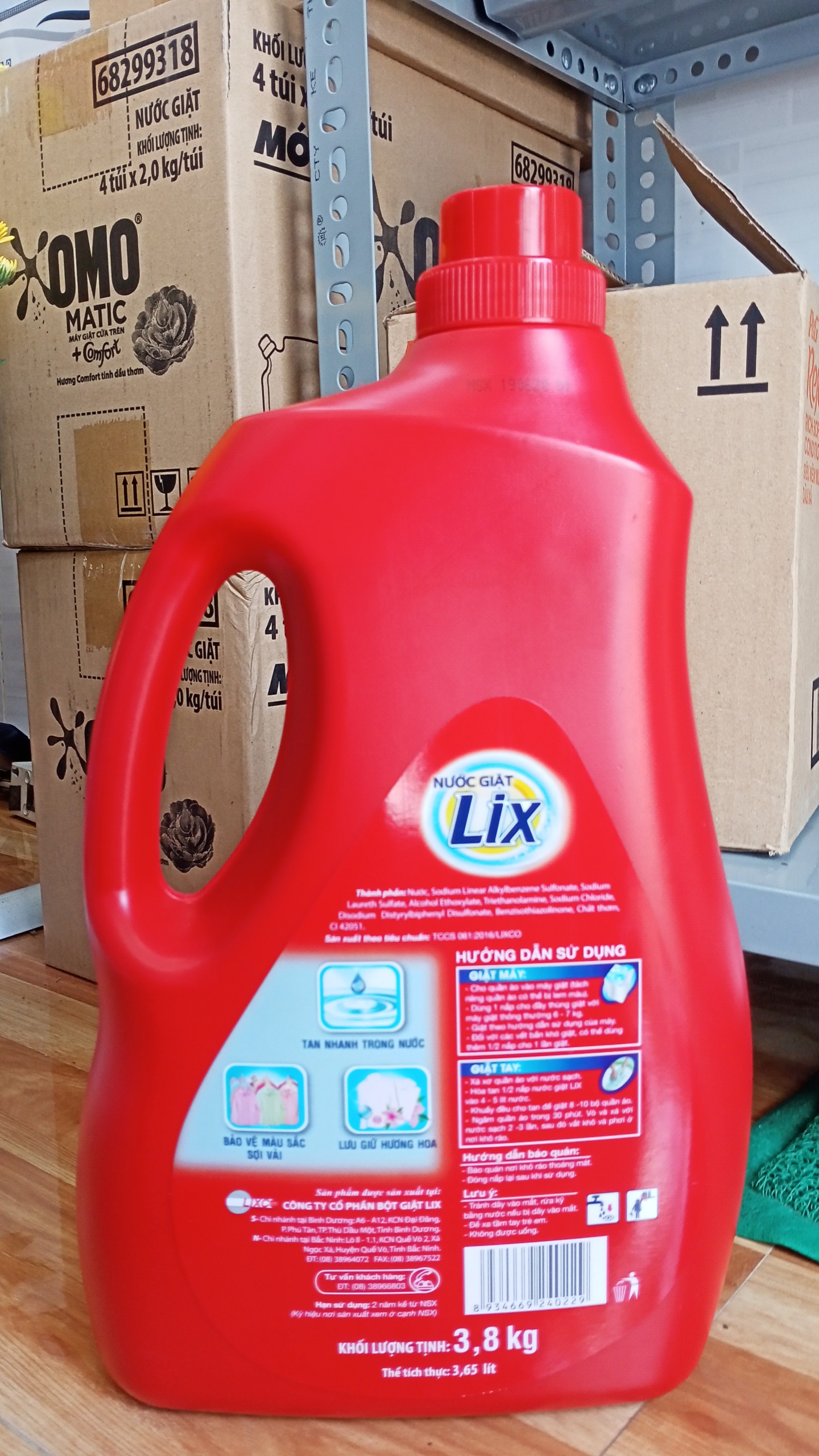 Nước giặt LIX đậm đặc chai 3.8kg