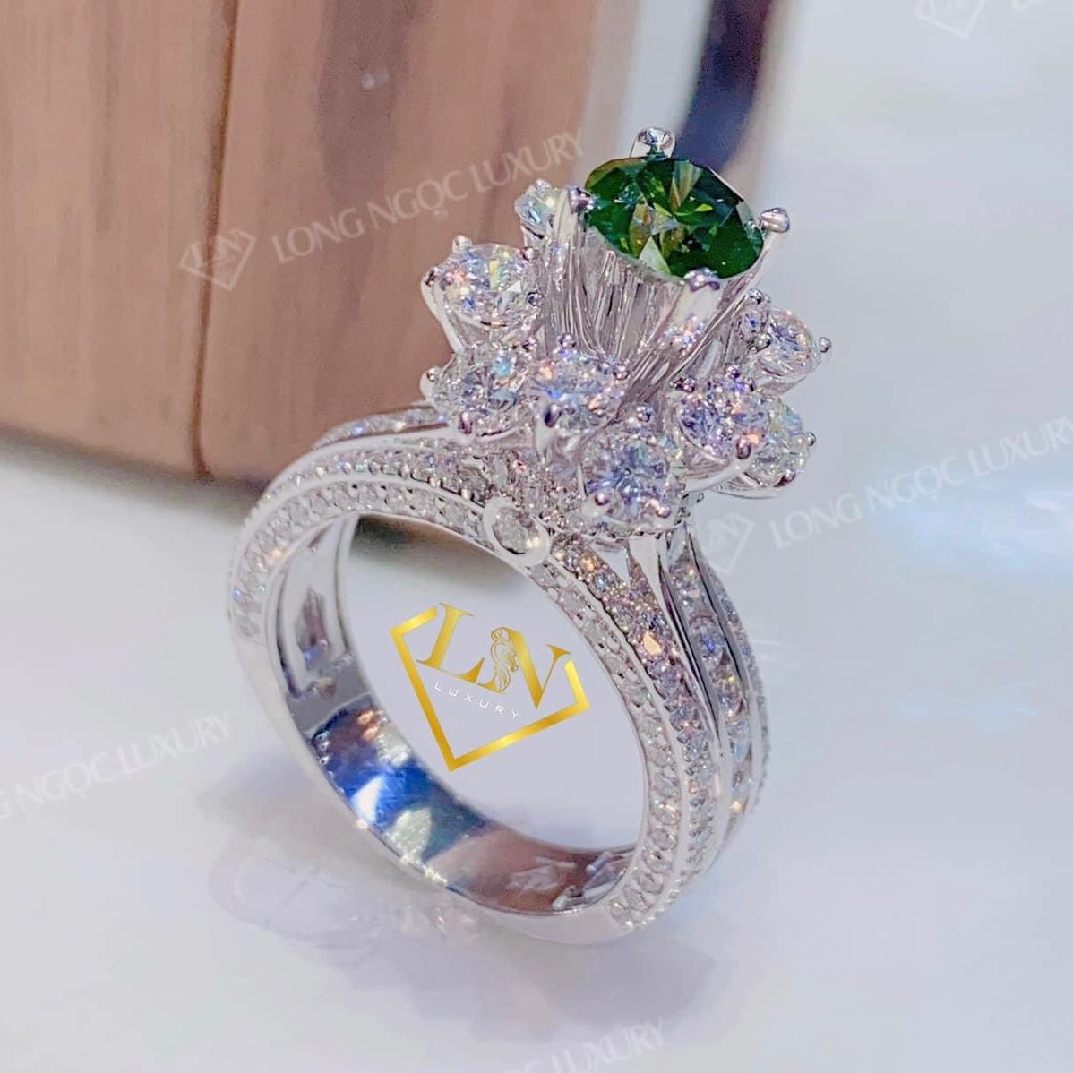 Beautiful women ring, white gold ring, sterling silver ring, luxury Phale ring, luxury diamond ring, 24K non gold ring, wedding gold ring, feng Shui stone ring women's fashion ring Peacock Kim ring-gamami jewelry nv880 4 party does not black