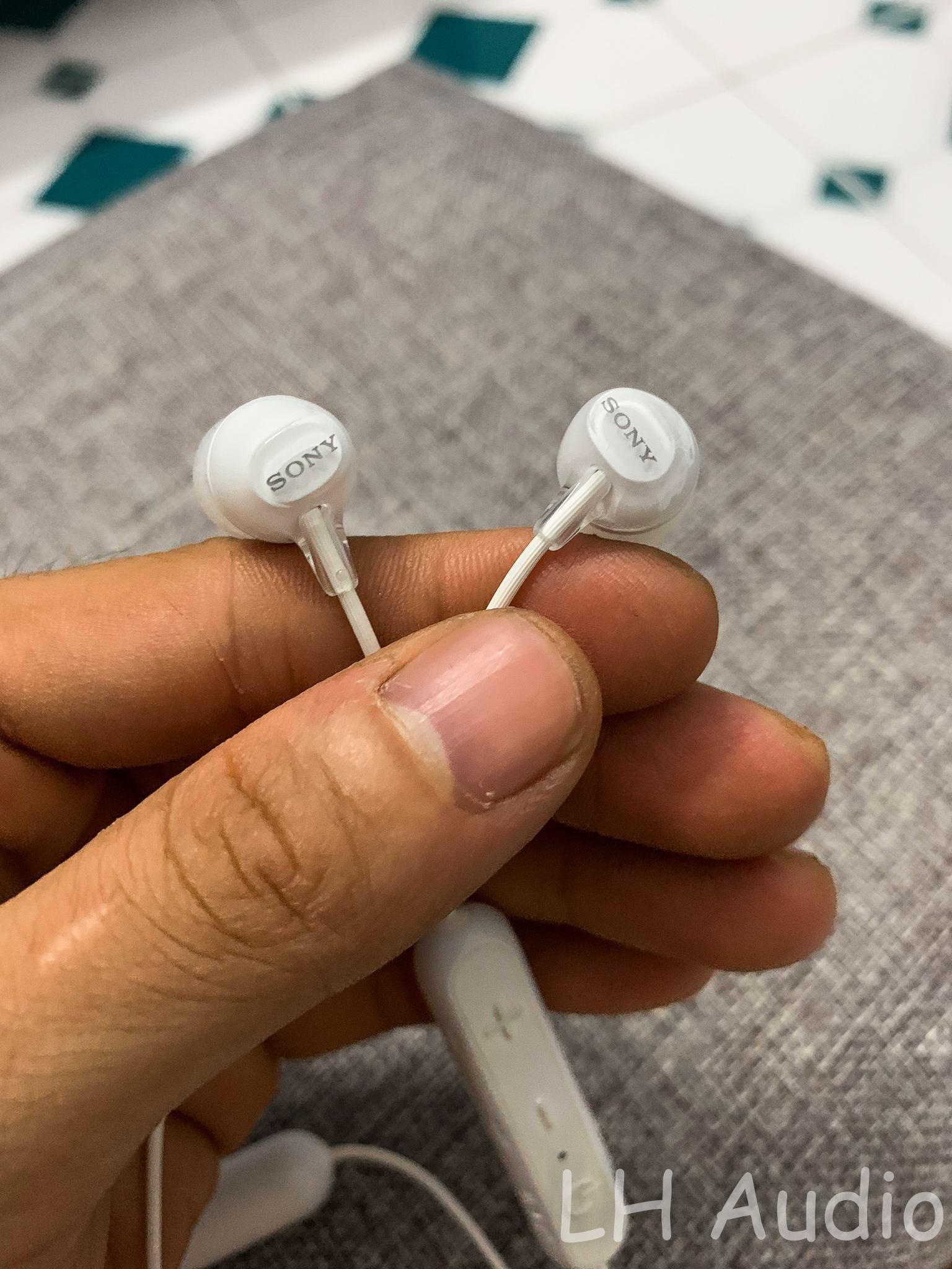 Tai nghe bluetooth Sony Wi-C300
