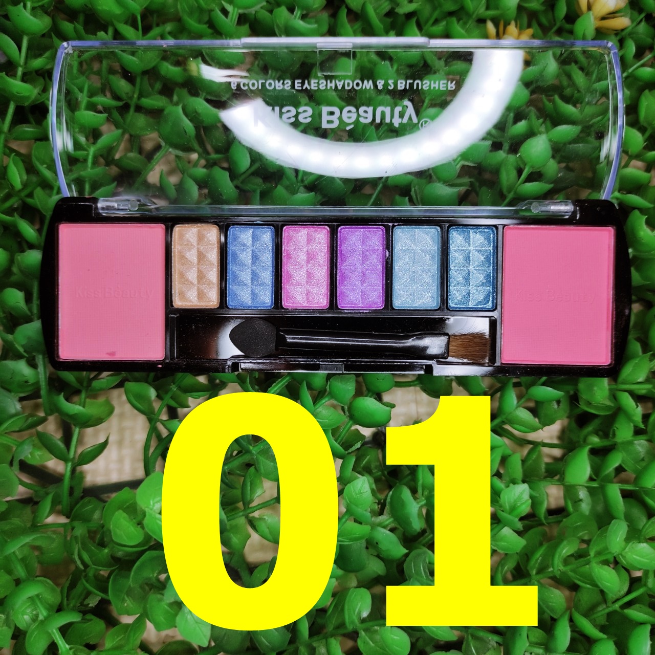 Phấn mắt kiss beauty 8 ô gồm 6 phấn mắt, 2 phấn má – sa733