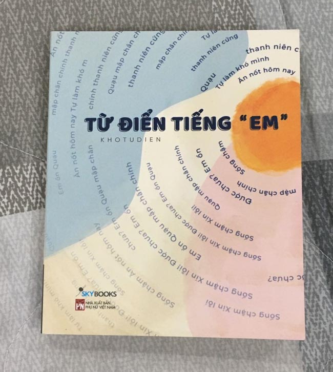 Sách - Từ điển tiếng em