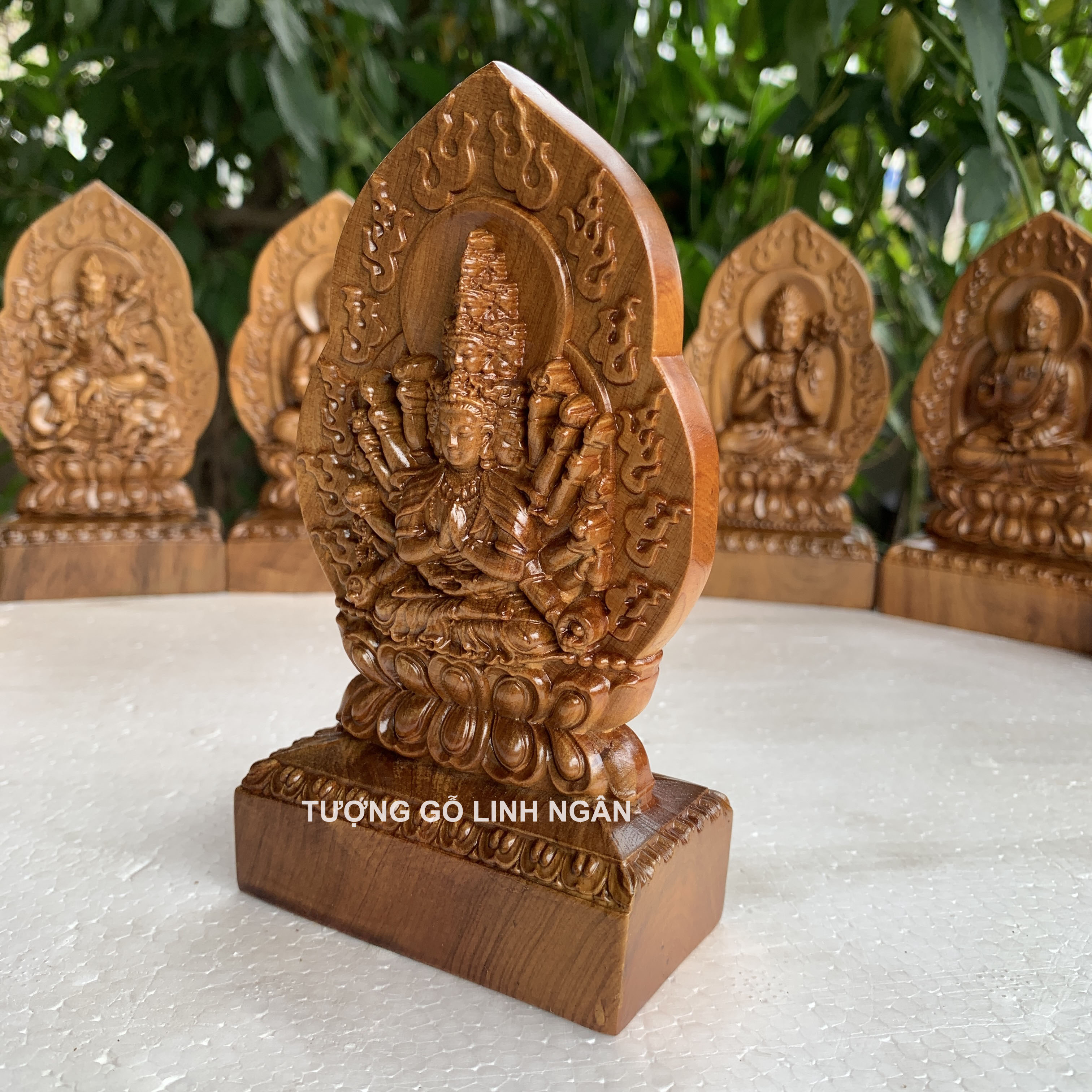 Tượng phật bản mệnh Tuổi Tý (Thiên Thủ Thiên Nhãn)