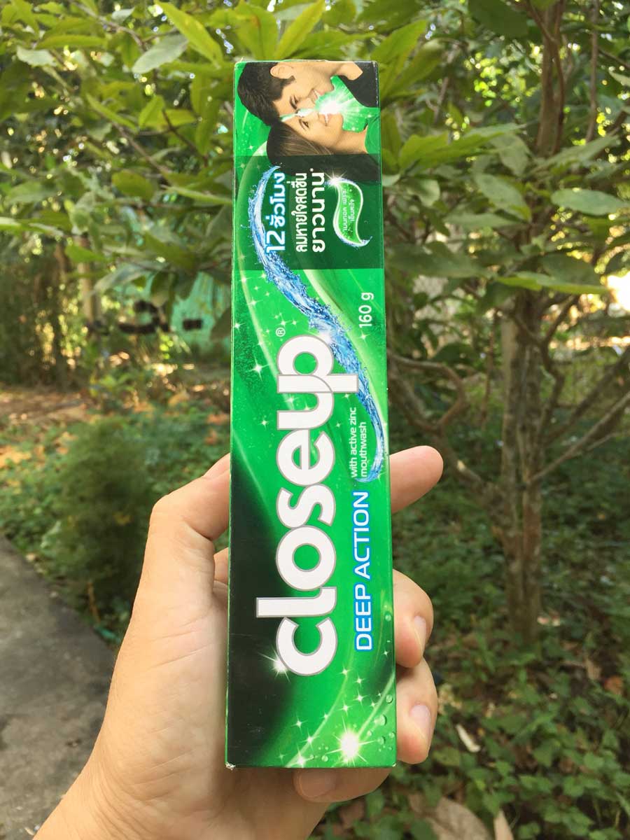 2 Kem Đánh Răng Close Up Thái Lan 160g/tuýp