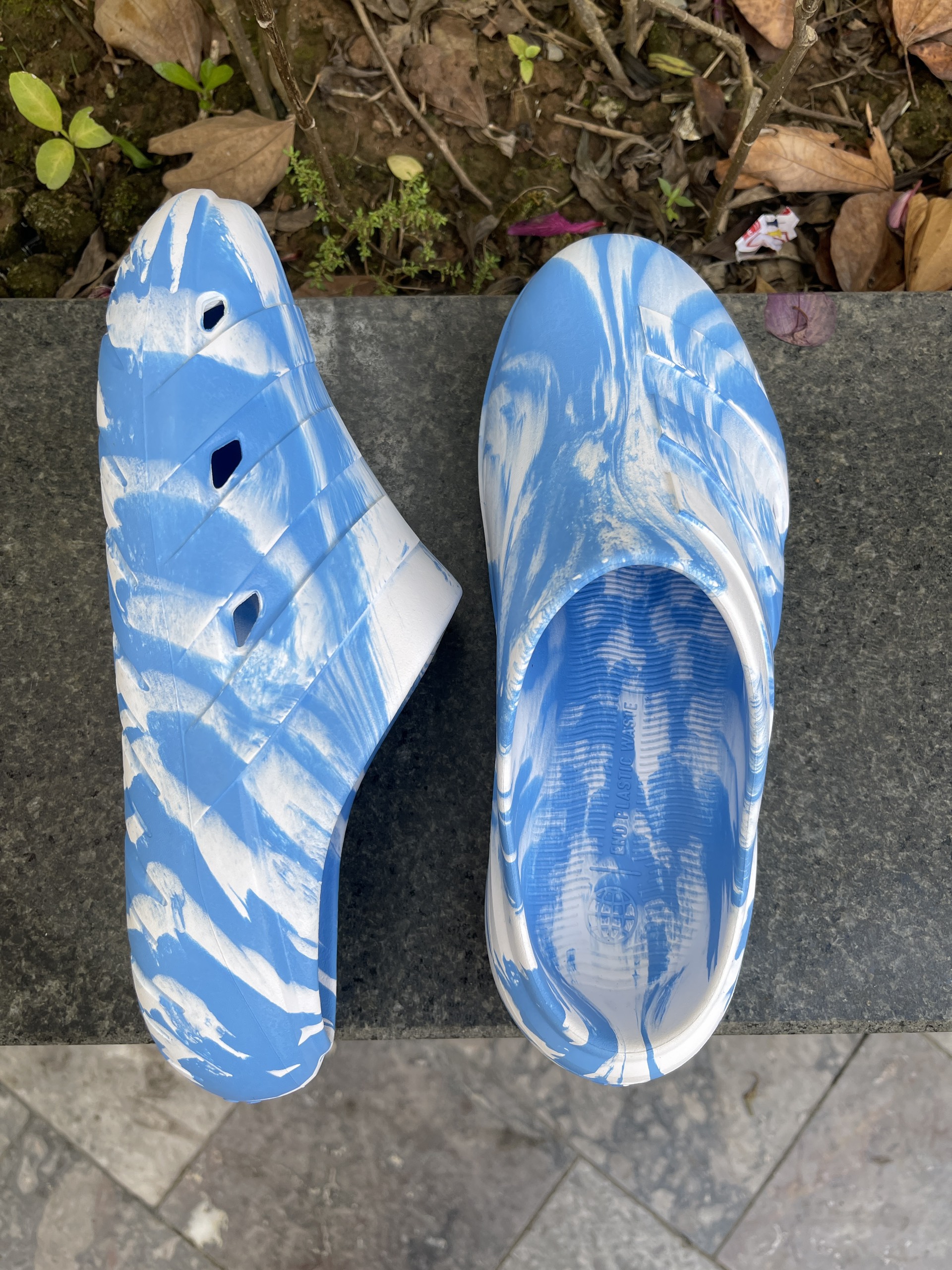 [CHÍNH HÃNG 100%] THETHAOCHINHHANG Dép sục Adilette Clogs 22