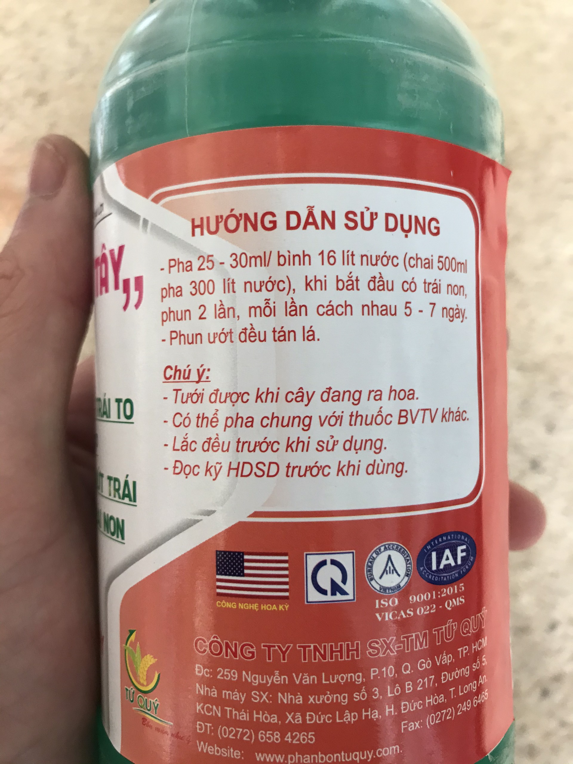 PHÂN BÓN LỚN TRÁI DÂU TÂY 500ML