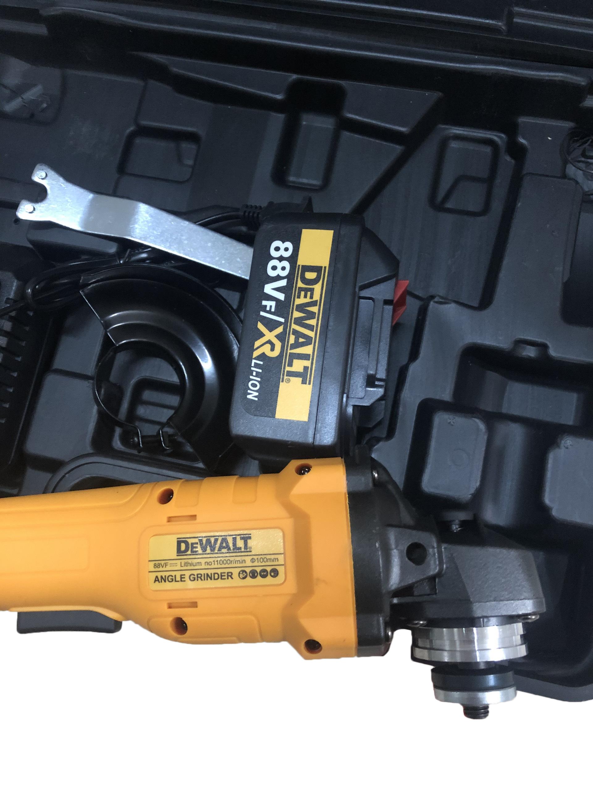Máy mài pin DEWALT không chổi than