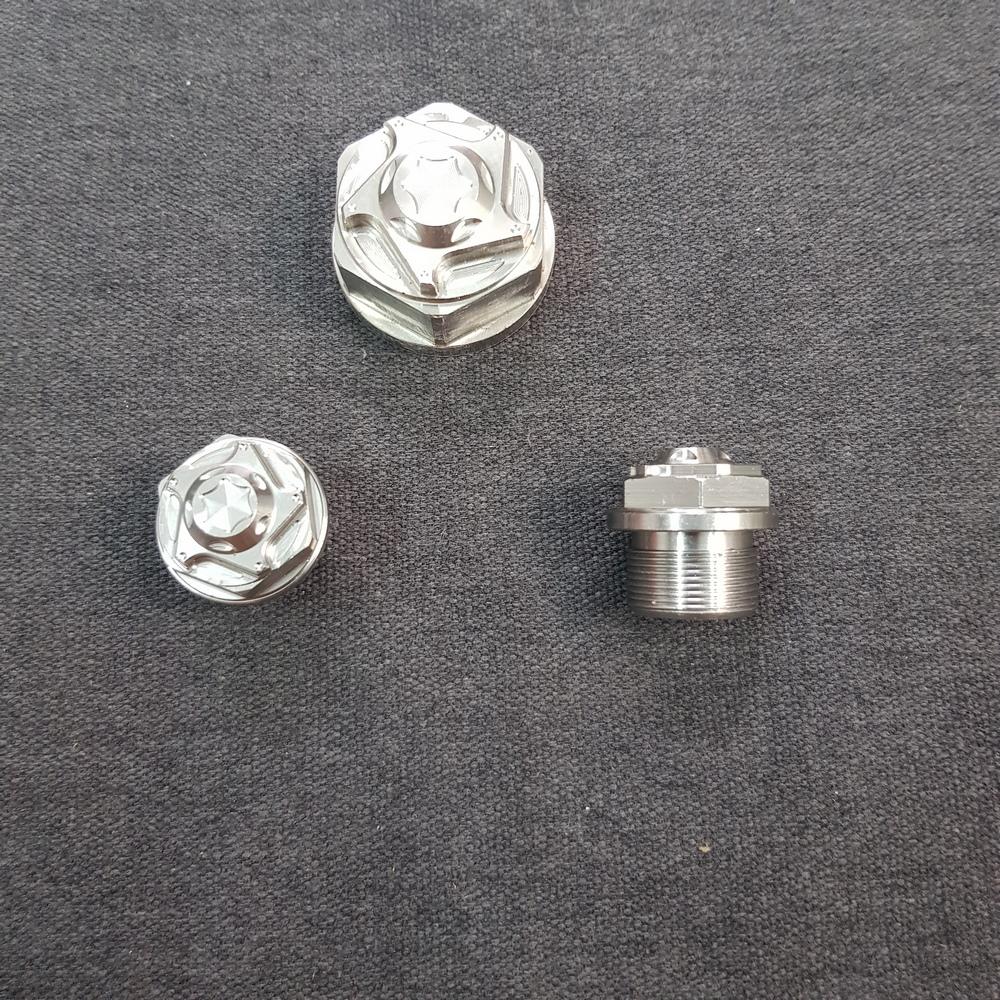 Ốc trảng ba gắn xe máy SONIC, ốc chảng ba xe SONIC kiểu phi tiêu xoáy (INOX)