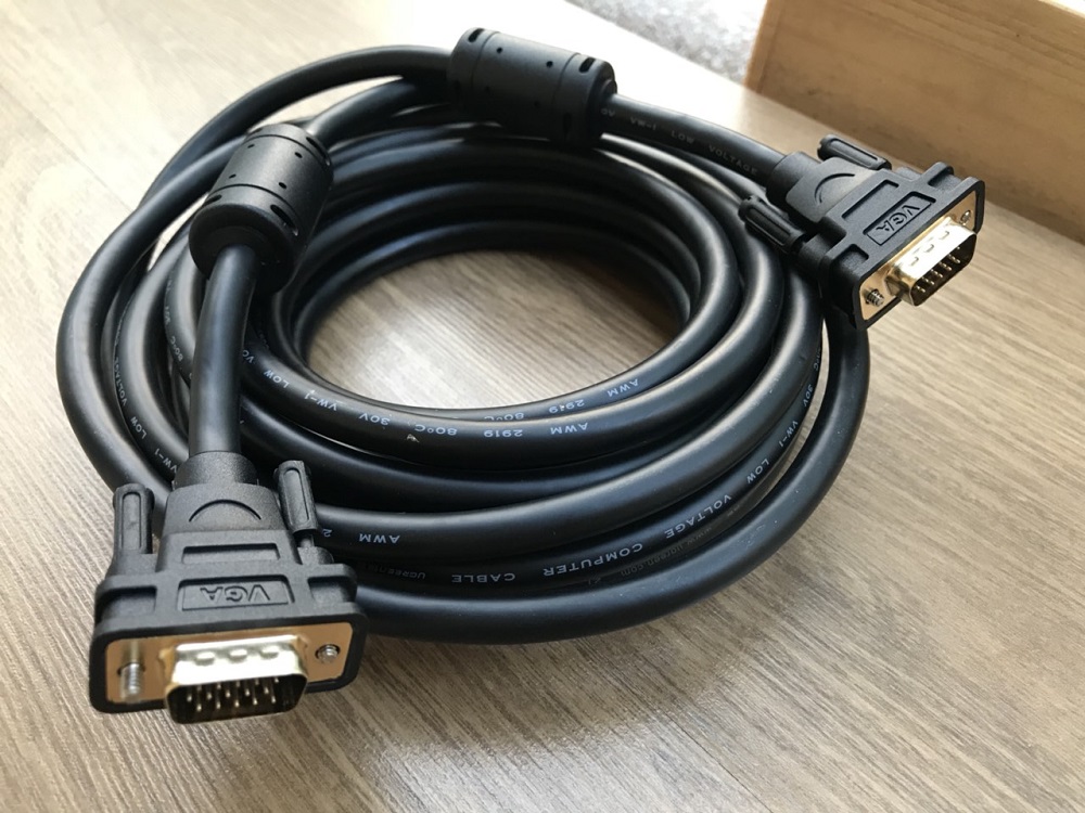 Cáp VGA Ugreen (11632) - 5m - Hàng chính hãng