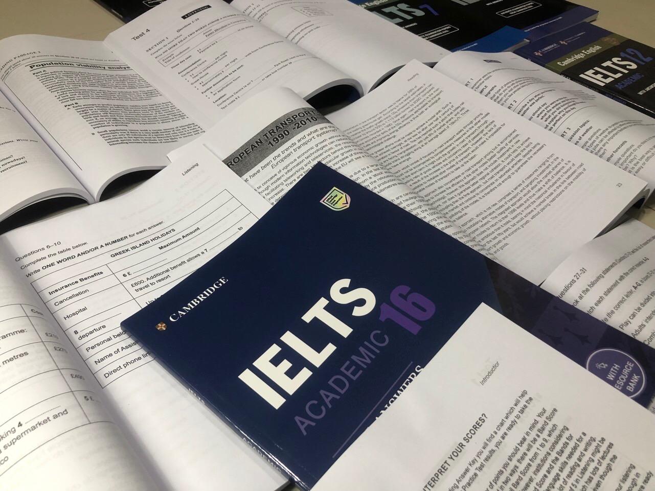 Sách Cambridge IELTS 1-17 (File nghe được gửi qua mail)