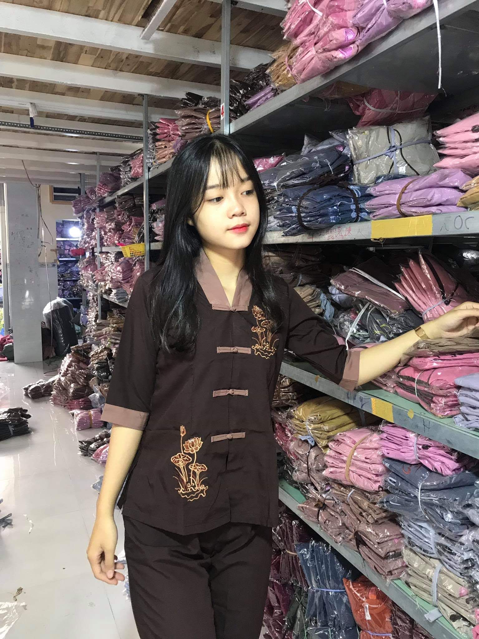 [HCM][Freeship] Đồ lam đi chùa mẫu la hán